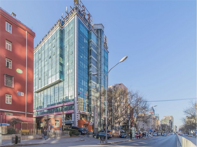 天津38/400镀铝锌镁板解决了建筑物的灰尘粘附现象